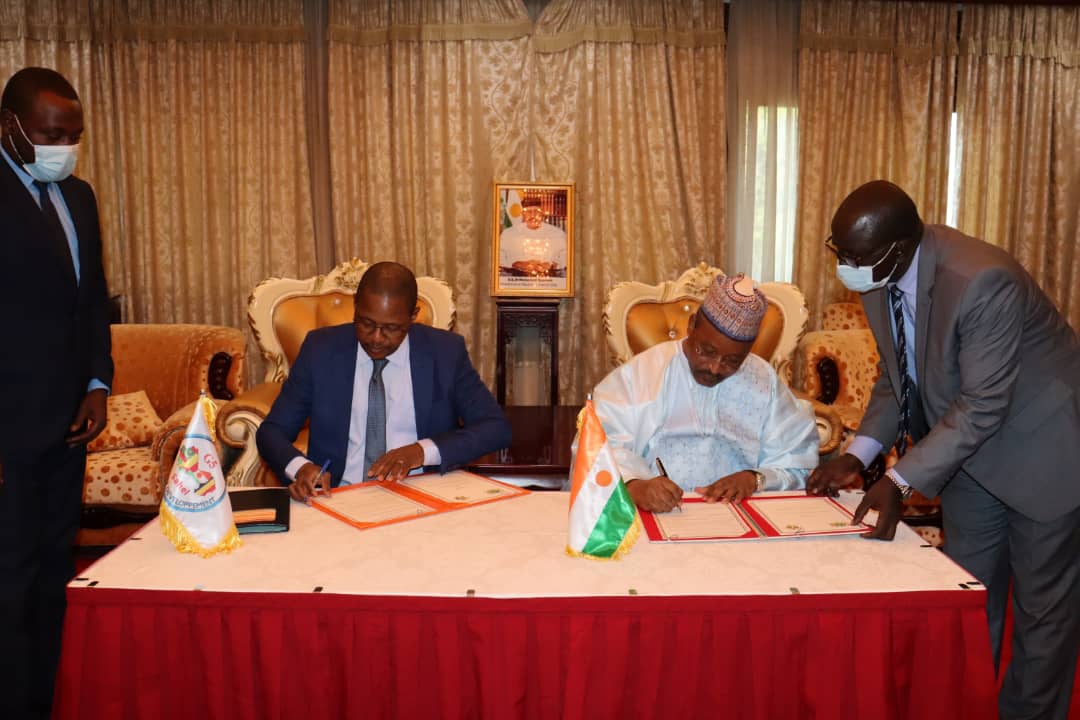 signature-d-accord-de-siege-entre-le-gouvernement-du-niger-et-le-comite-interparlementaire-du-g5-sahel